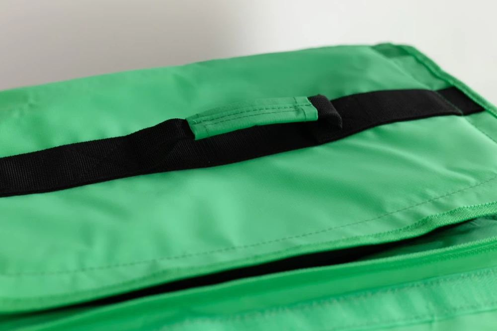 Uber Eats teleskooppinen toimituslaukkku 2025